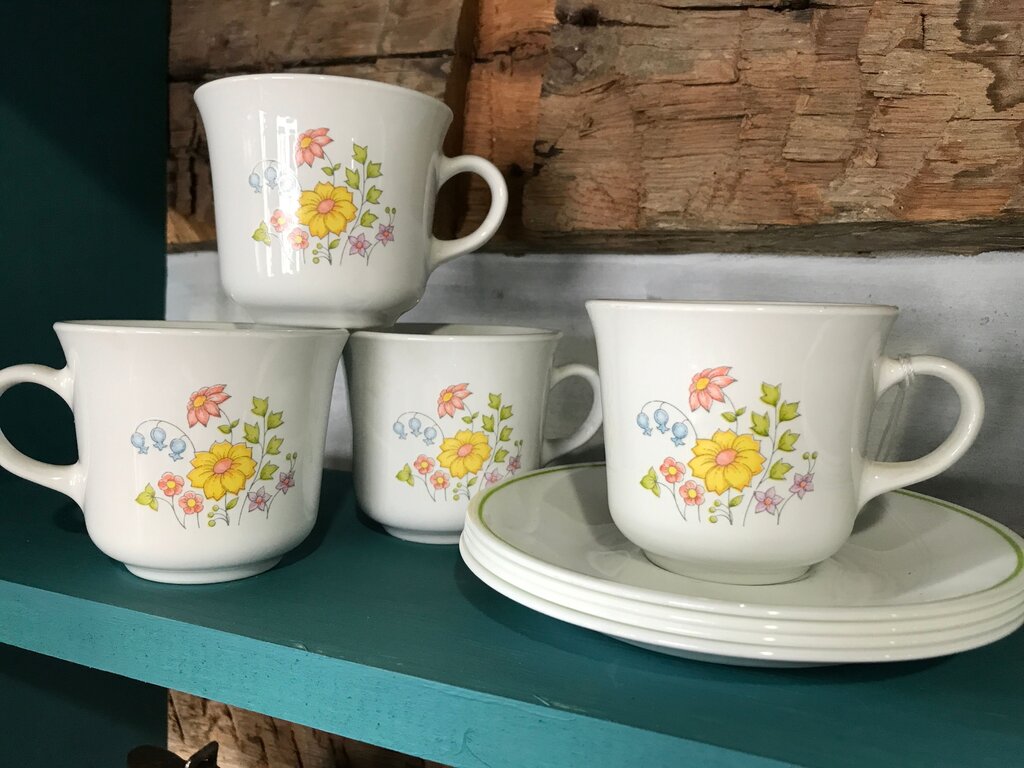 Corelle Spring Meadow cups & saucers