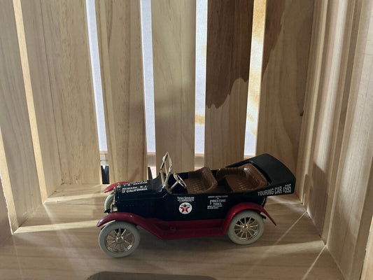 Diecast Model Car 1915 Ford Touring Car