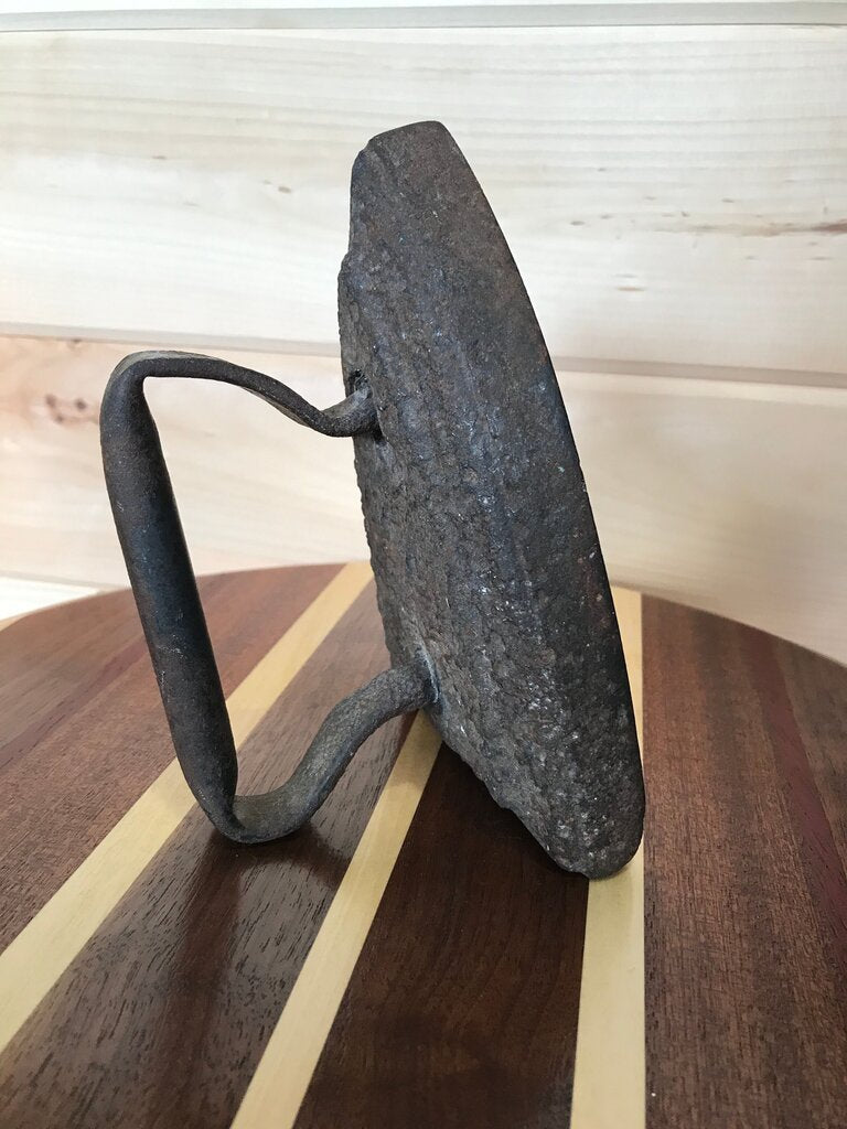Antique Cast Iron (Iron)